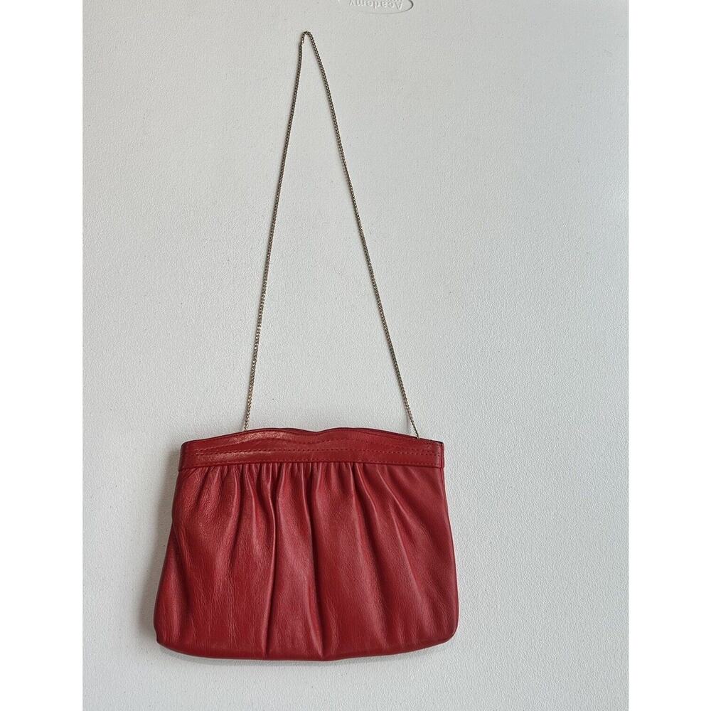 Vintage Ande’ red‎ leather clutch hand bag with gold tone chain handle